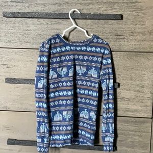 Long sleeve kids cotton pajama set. Hanukkah print size 10
